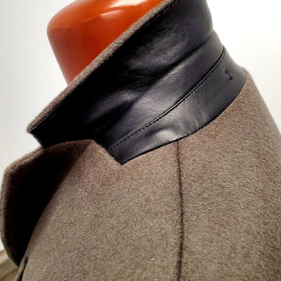 SAND Overcoat - Picture 2 of 5